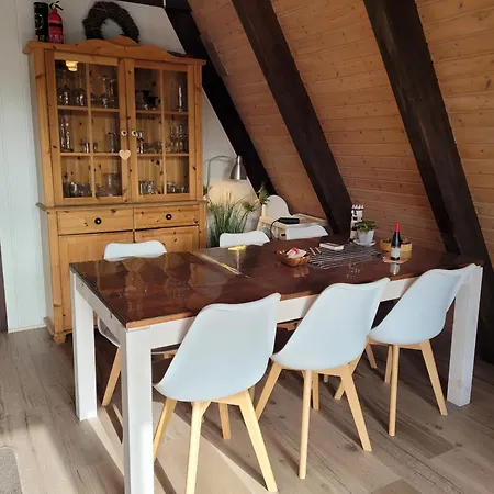 Nurdachhaus Roter * Butjadingen